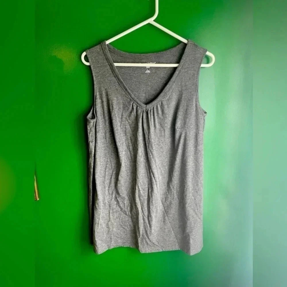 Woman Within Gray Tank Top 18/20 Plus EUC Like New!